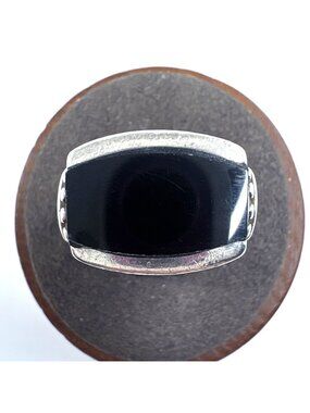 VTG Solid Sterling Silver 925 Black Onyx Scroll Beaded Shoulders Ring Size 5.5